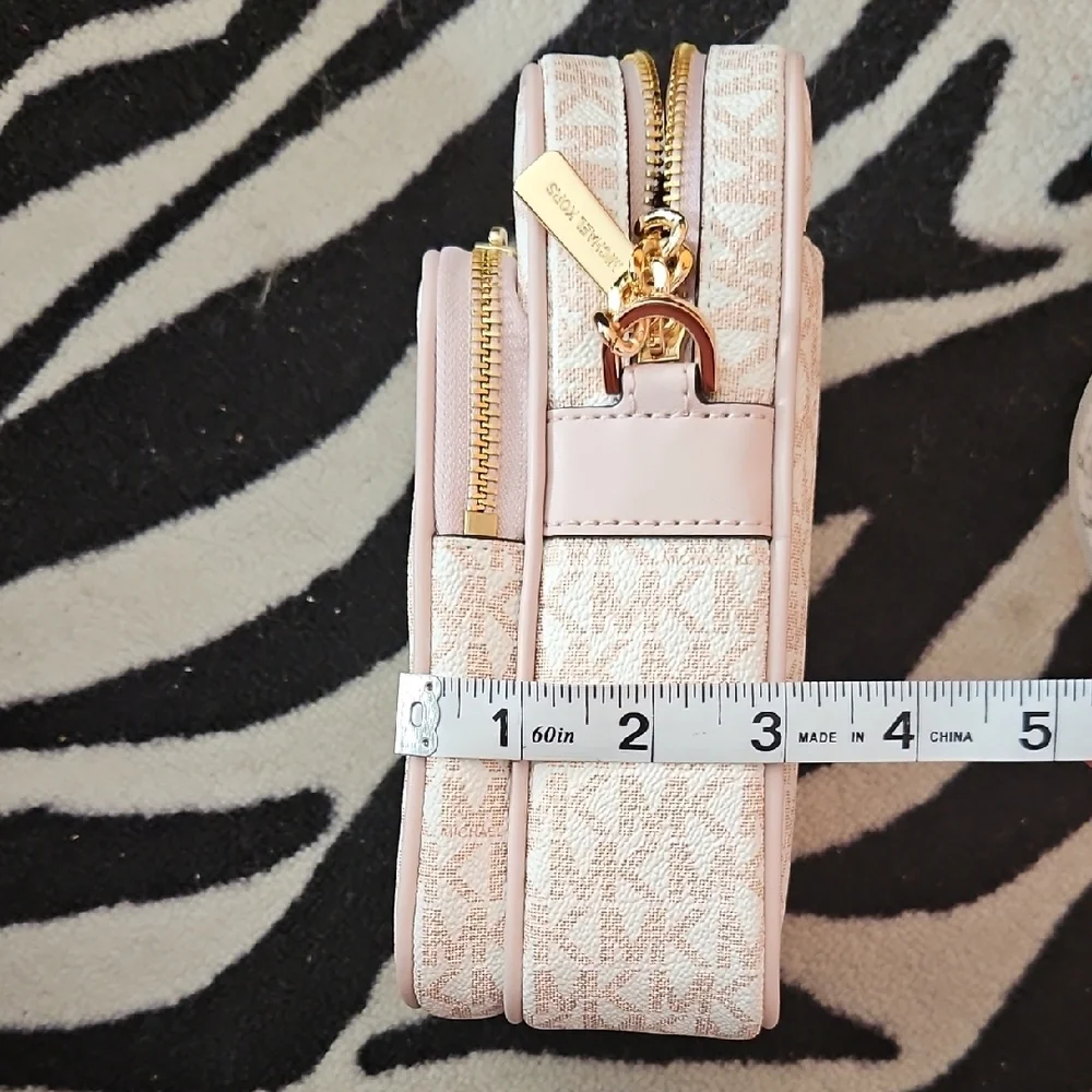 Michael Kors Light Pink Monogram Crossbody Bag - Picture 5 of 8